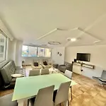 APARTAMENTO EN LA MEJOR ZONA TURISTICA DE CARTAGENa