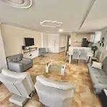 APARTAMENTO EN LA MEJOR ZONA TURISTICA DE CARTAGENa
